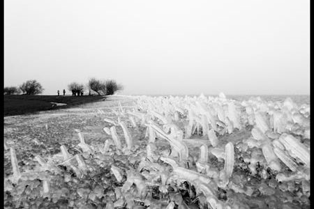 Dijkpoëzie: IJzig mooi weer